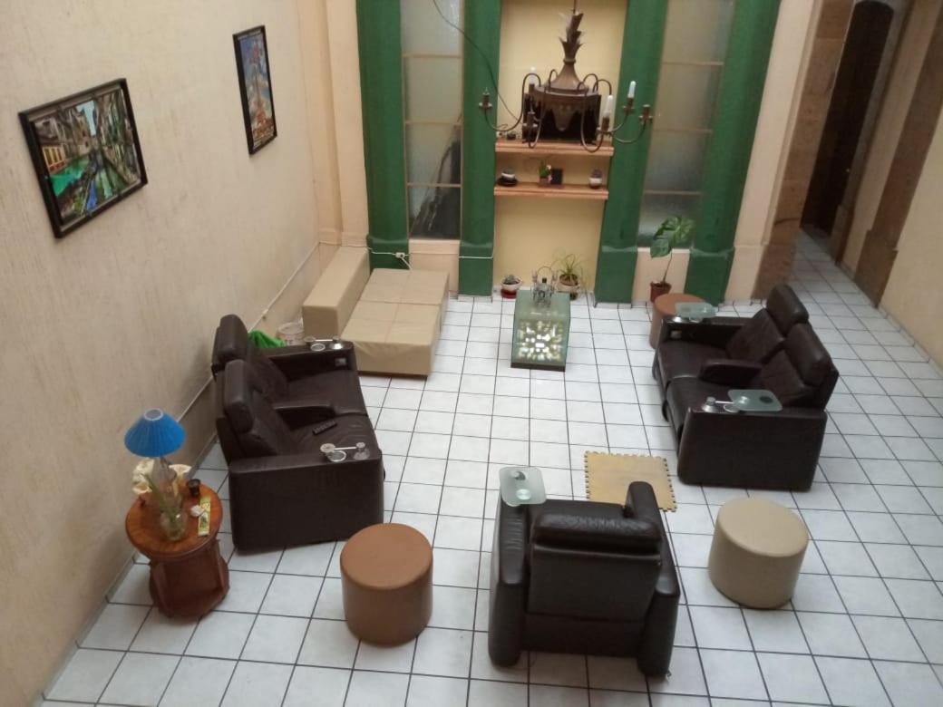 Hostal Γκουανταλαχάρα Εξωτερικό φωτογραφία